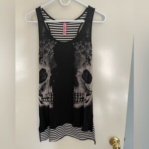 Retro Doll black white striped skulls oversized tank relaxed size Medium